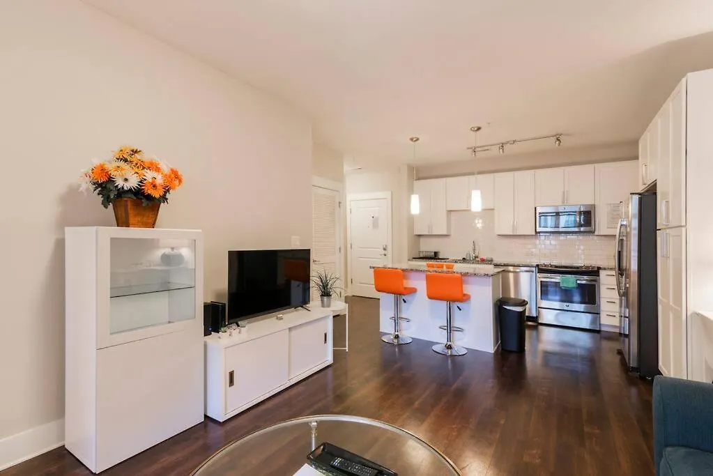 Luxury Dilworth 1Br ◉ Near Food, Shops & Greenway Charlotte Apartment