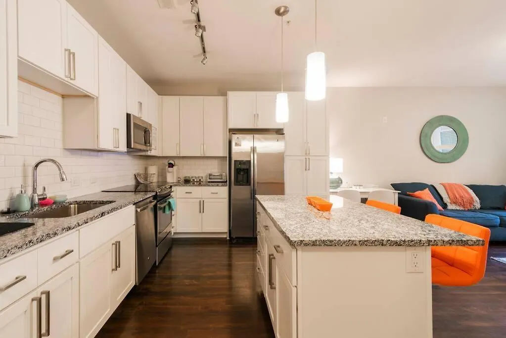 Luxury Dilworth 1Br ◉ Near Food, Shops & Greenway Charlotte