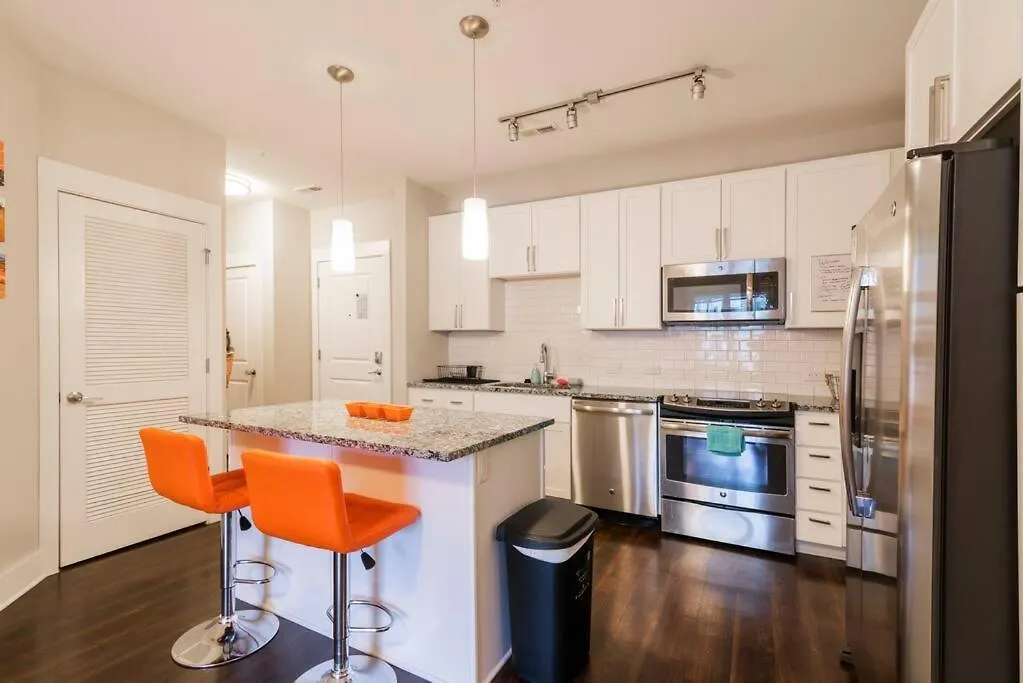 Luxury Dilworth 1Br ◉ Near Food, Shops & Greenway Charlotte